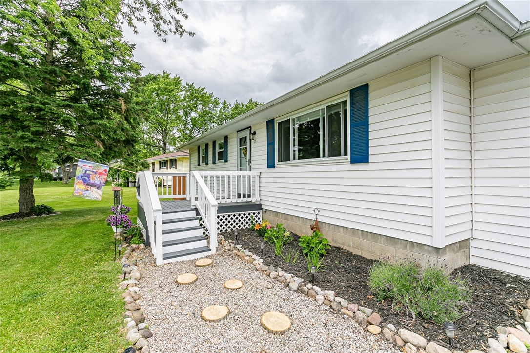 8 Friel Road Henrietta, NY 14623 - Photo 2 of 25