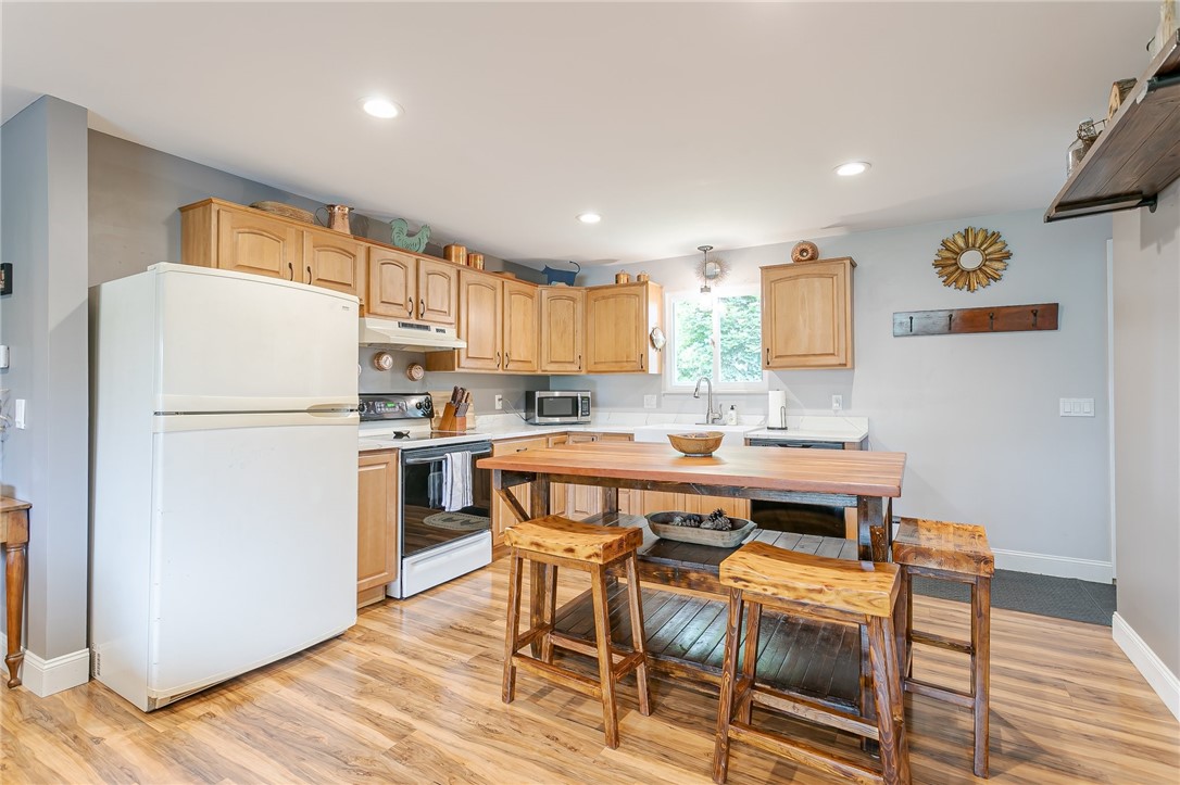 8 Friel Road Henrietta, NY 14623 - Photo 7 of 25