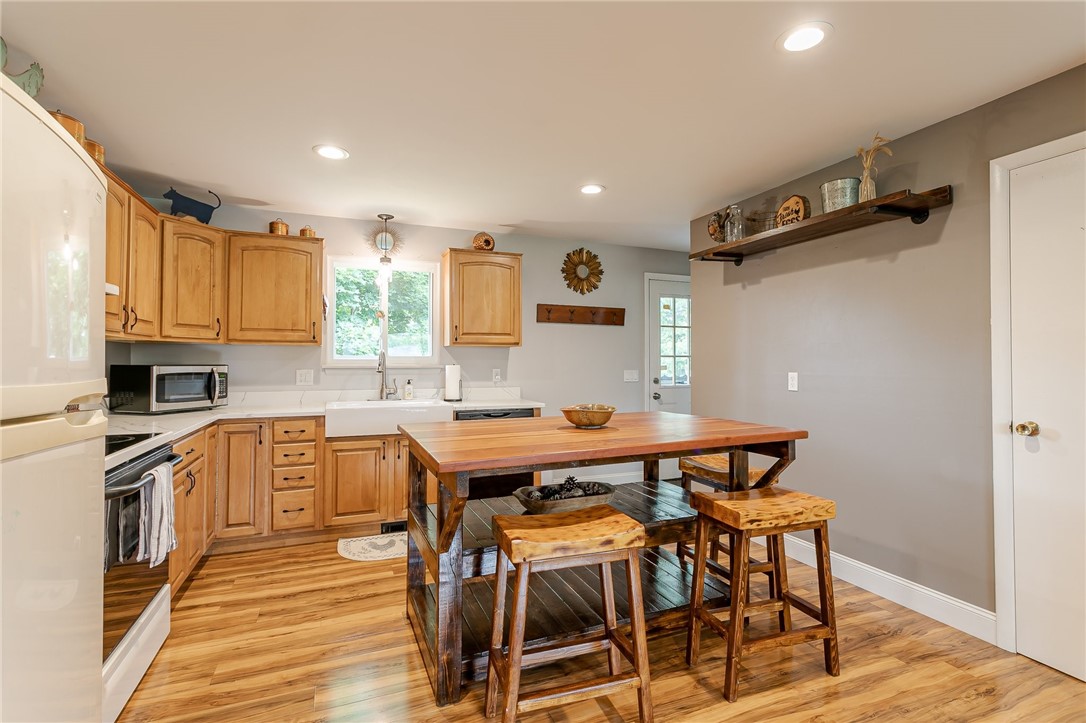 8 Friel Road Henrietta, NY 14623 - Photo 8 of 25