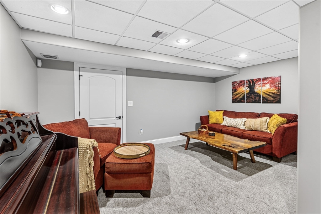 17 Bissonnette Circle Southampton, MA 01073 - Photo 40 of 42