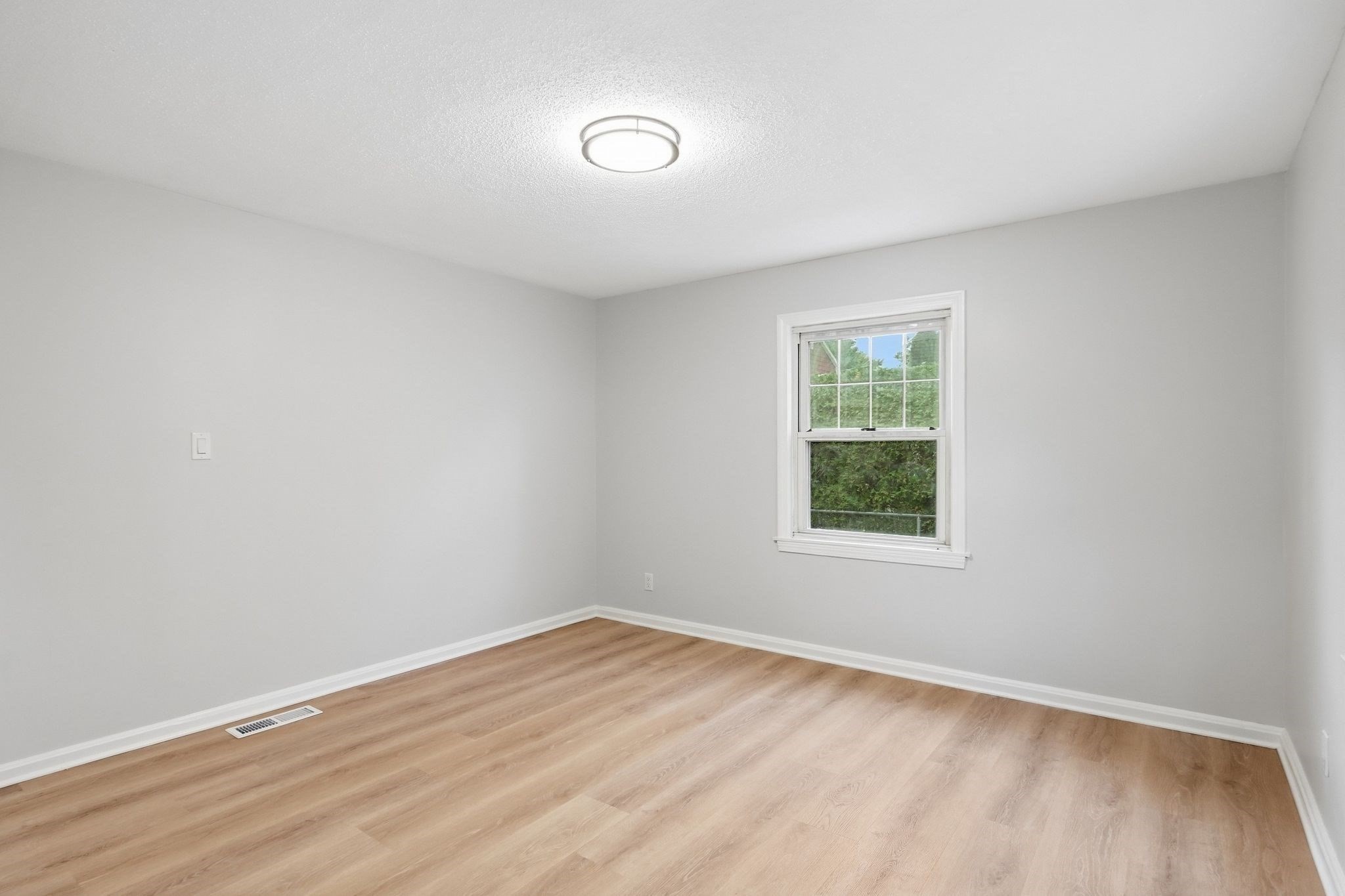 48 Dana Street Springfield, MA 01104 - Photo 14 of 24 Gallery Image 14