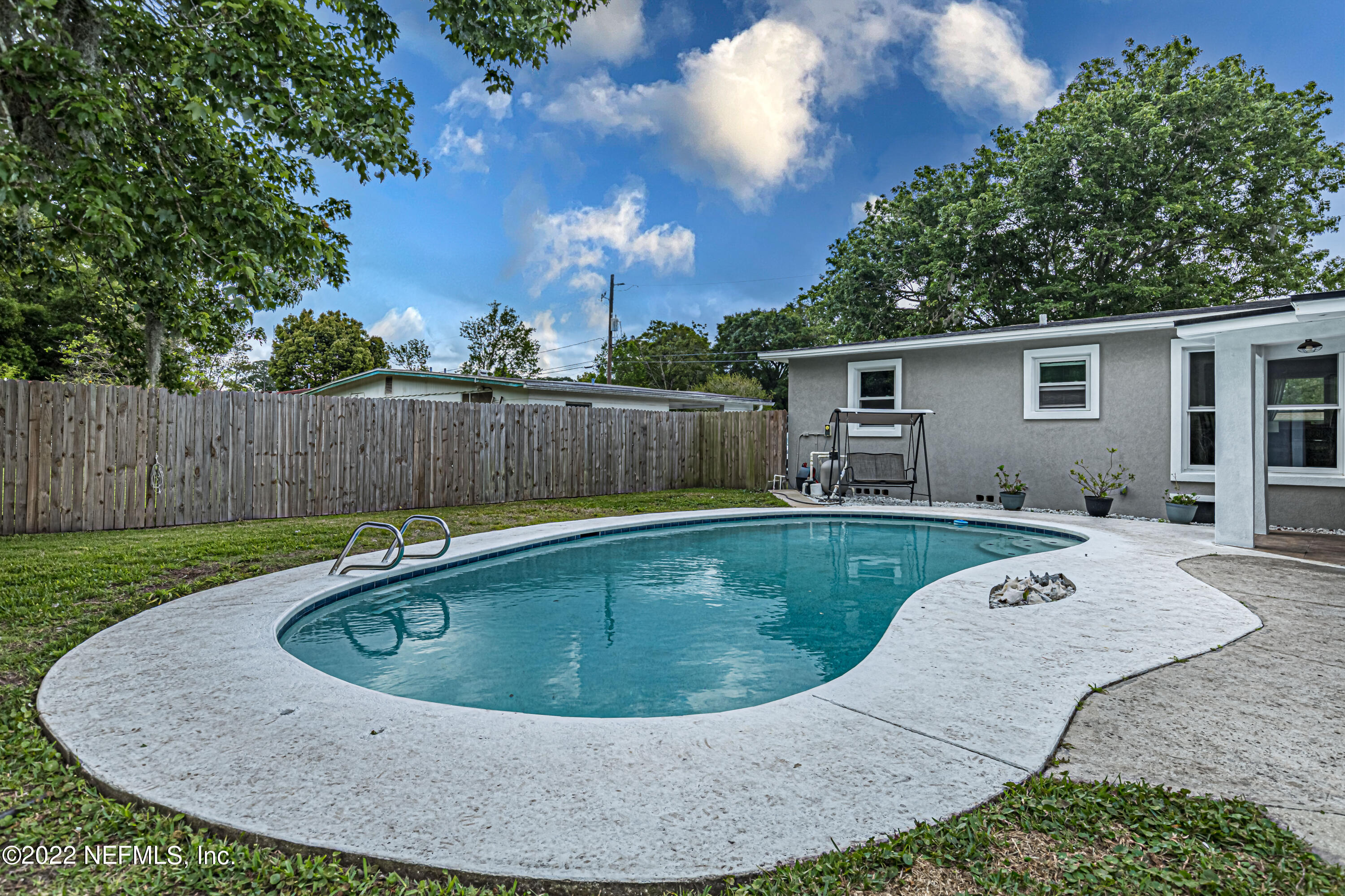 7011 Sans Souci Road Jacksonville, FL 32216 - Photo 6 of 37 37-Pool View