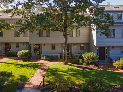 $895,000 | 381 Great Oak Road, Unit 9, Mashpee, MA 02649