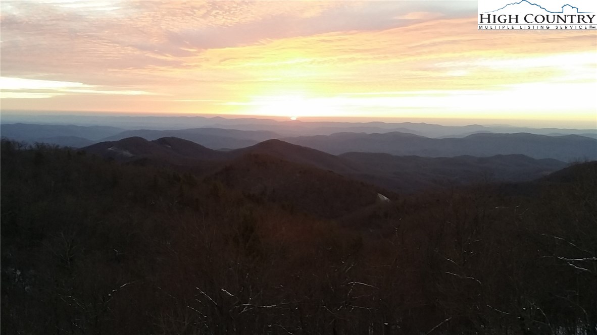 864 State View Road Boone, NC 28607 - Photo 22 of 25 Gallery Image 22