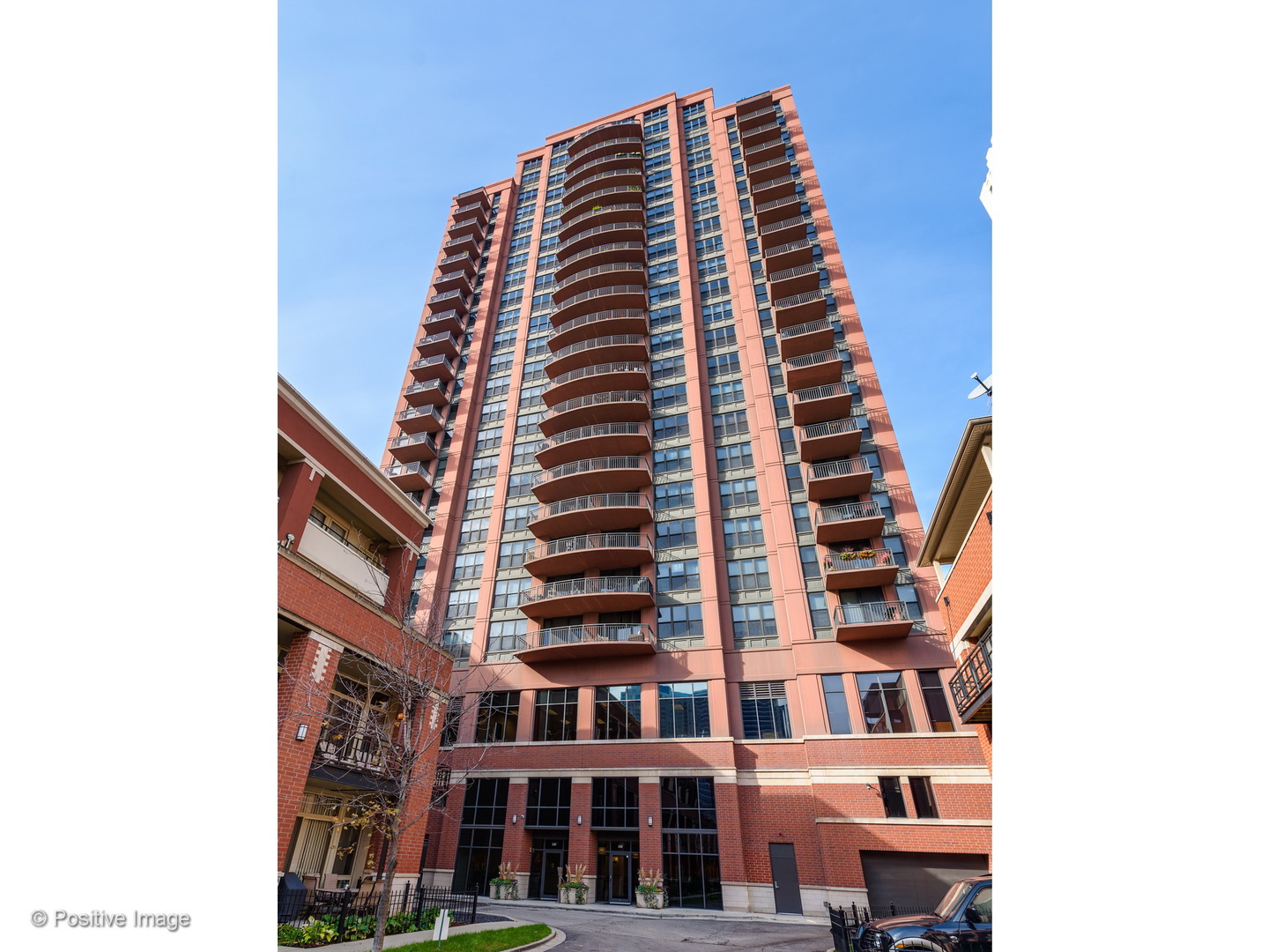 330 North Jefferson Street, Unit 1907 Chicago, IL 60661 - Photo 1 of 1