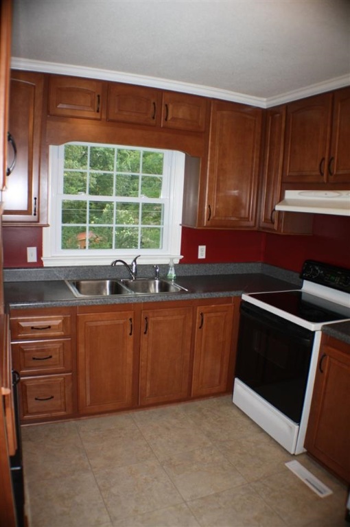 608 Sycamore Drive Anderson, SC 29621 - Photo 3 of 28 Gallery Image 3