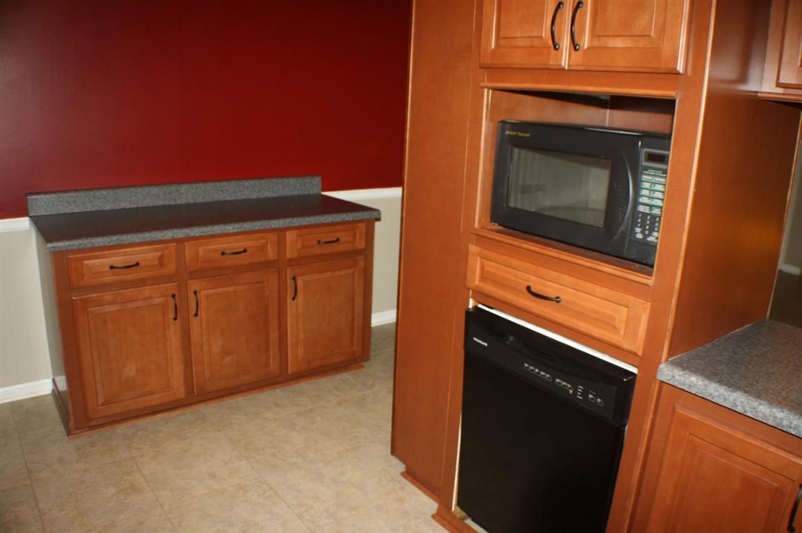 608 Sycamore Drive Anderson, SC 29621 - Photo 6 of 28 Gallery Image 6