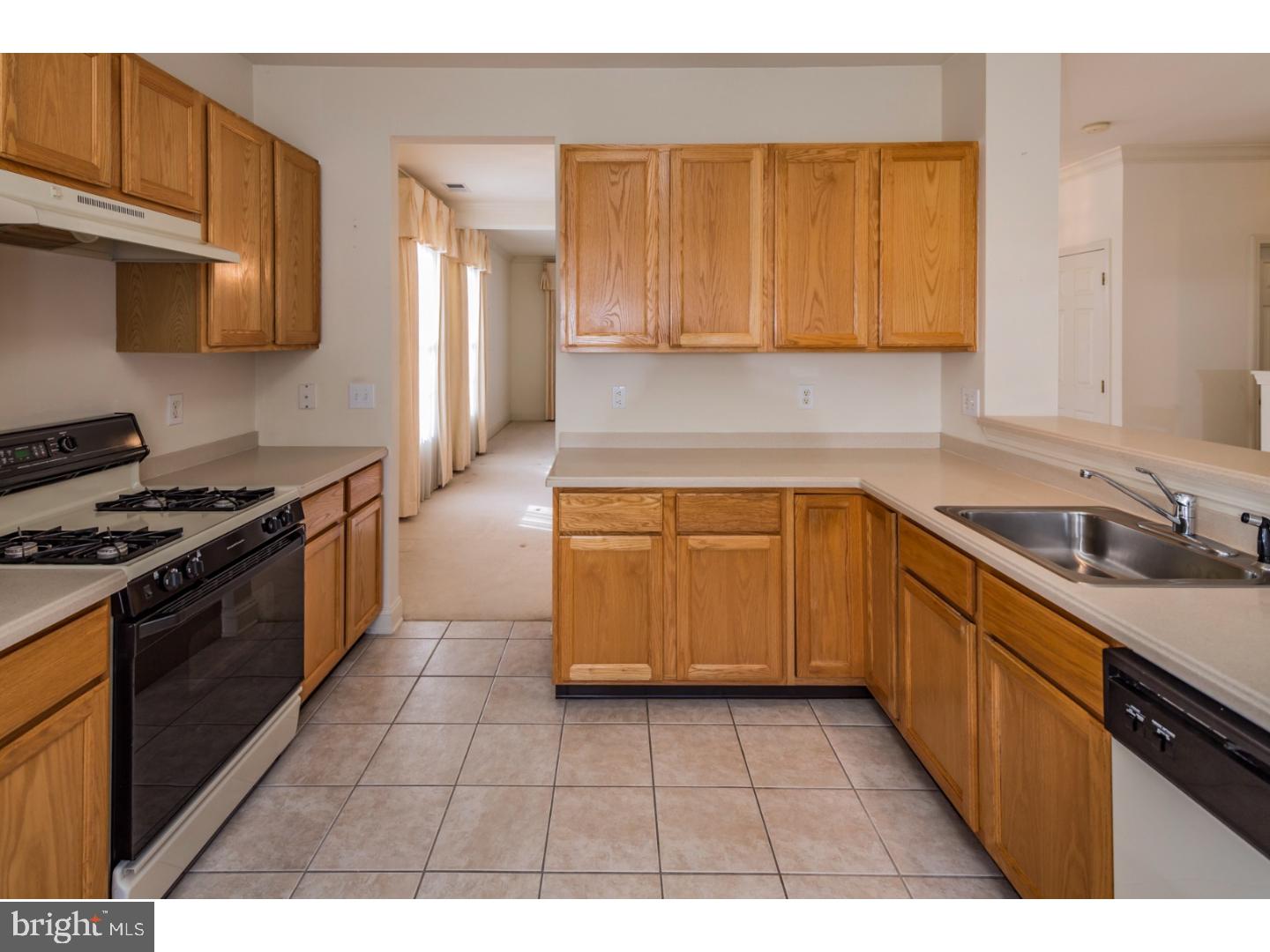 40 Stanford Road East Pennington, NJ 08534 - Photo 9 of 22 Gallery Image 9