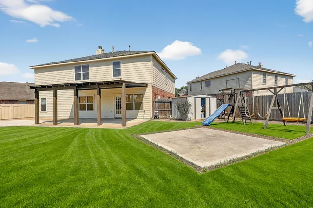 $387,775 | 20107 Glacier Falls Drive, Tomball, TX 77375