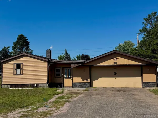 $85,000 | 58 East Anthony Avenue, Gwinn, MI 49841
