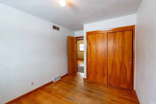 $237,000 | 1916 East Hively Avenue, Elkhart, IN 46516