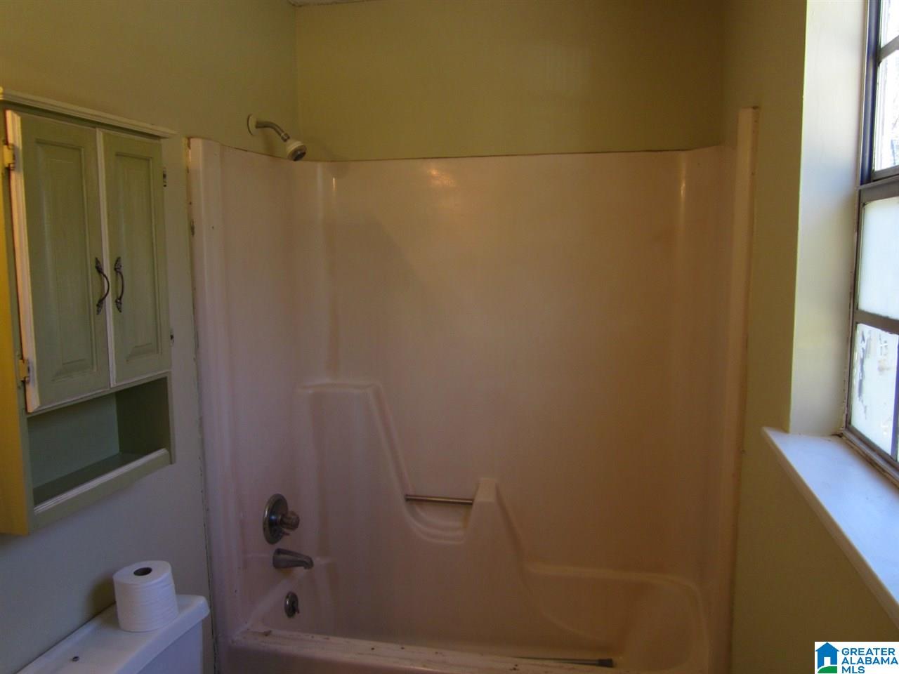 4015 Goodwin Road Bessemer, AL 35022 - Photo 16 of 33