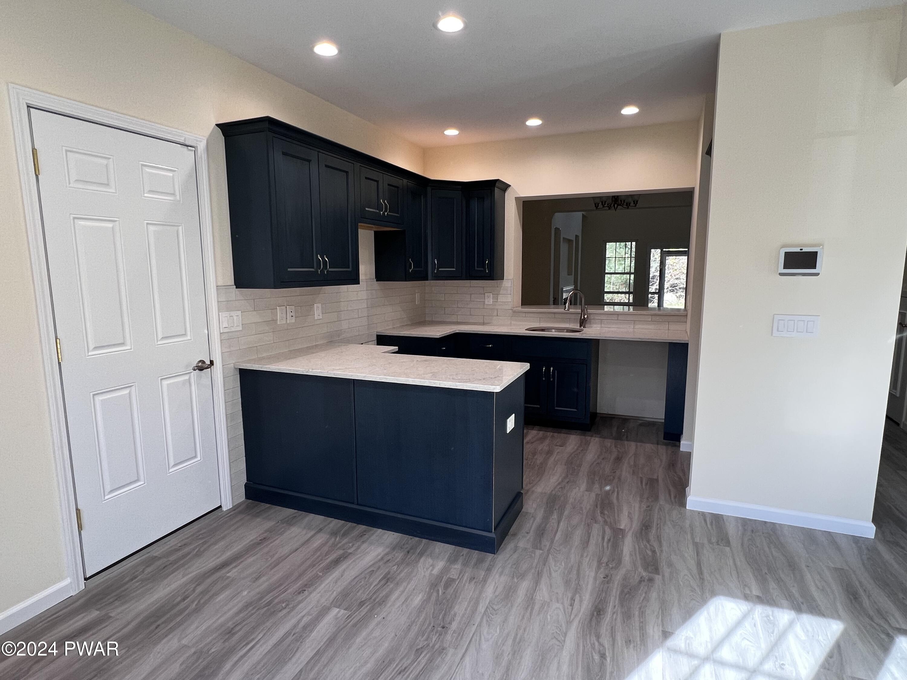 404 MacIntosh Way Matamoras, PA 18336 - Photo 4 of 37