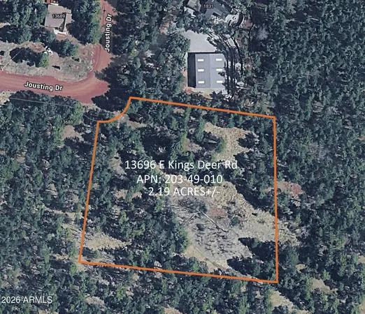 a black and white photo of a picture