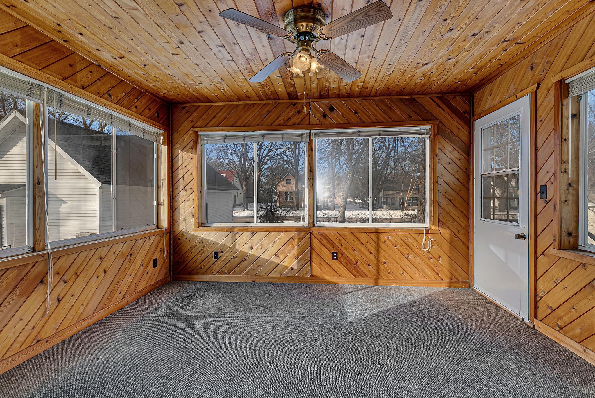726 Hassan Street Southeast Hutchinson, MN 55350 - Photo 13 of 45