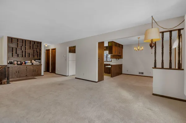 $490,000 | 726 Hassan Street Southeast, Hutchinson, MN 55350