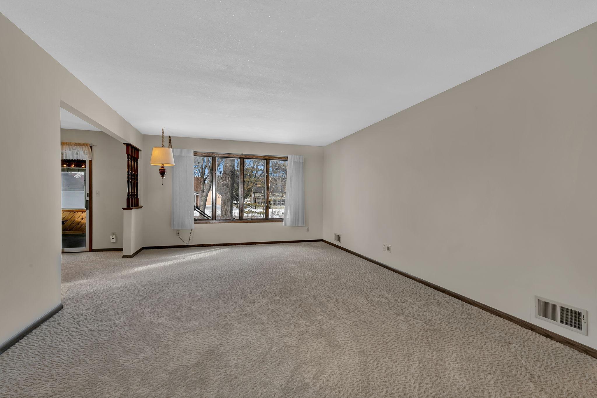 726 Hassan Street Southeast Hutchinson, MN 55350 - Photo 16 of 45