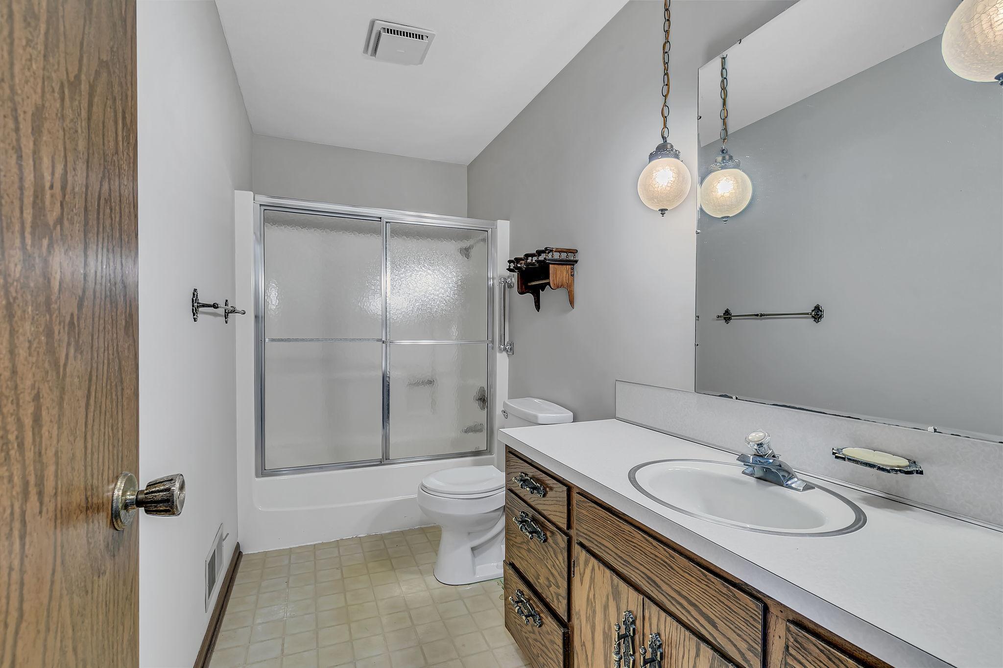 726 Hassan Street Southeast Hutchinson, MN 55350 - Photo 23 of 43