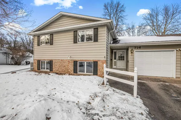 $490,000 | 726 Hassan Street Southeast, Hutchinson, MN 55350