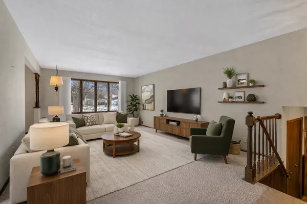 $490,000 | 726 Hassan Street Southeast, Hutchinson, MN 55350