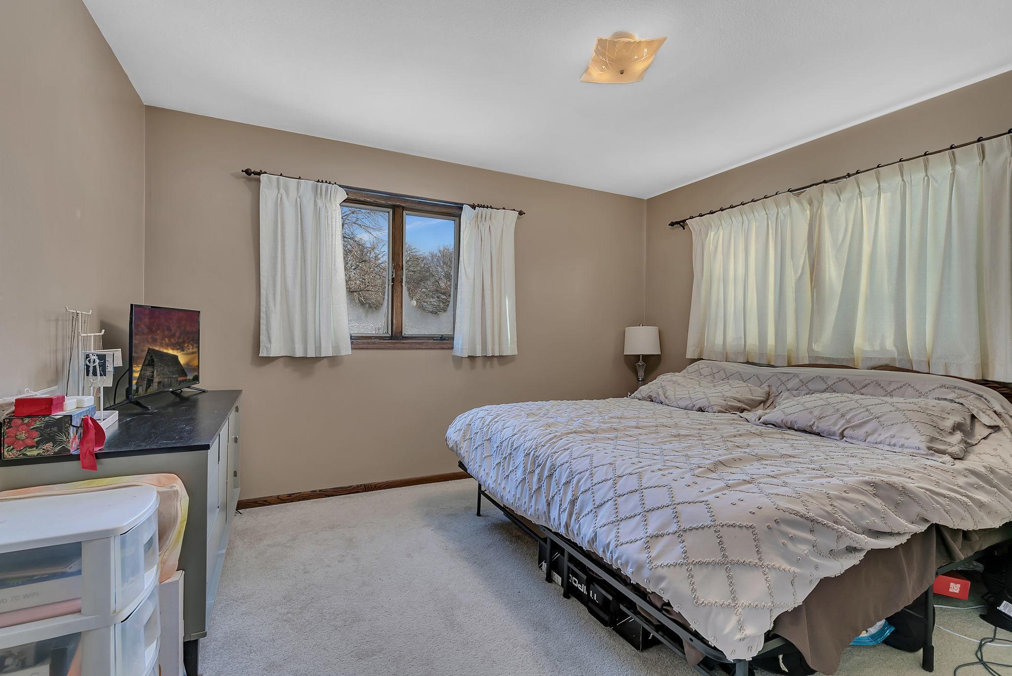 726 Hassan Street Southeast Hutchinson, MN 55350 - Photo 42 of 43