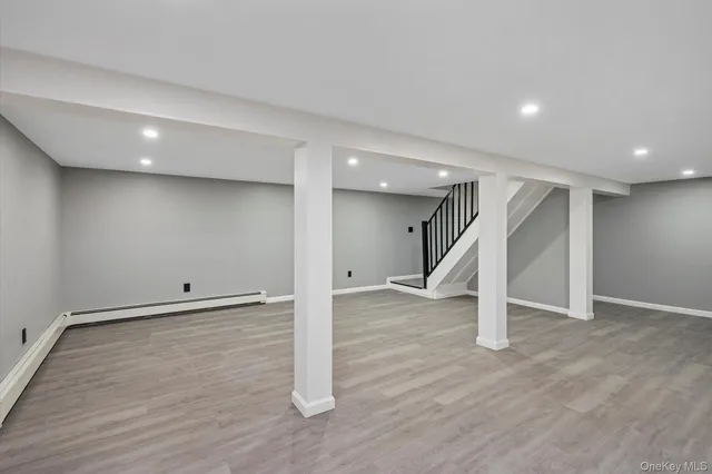 $749,900 | 41 Embargo Place, North Babylon, NY 11703