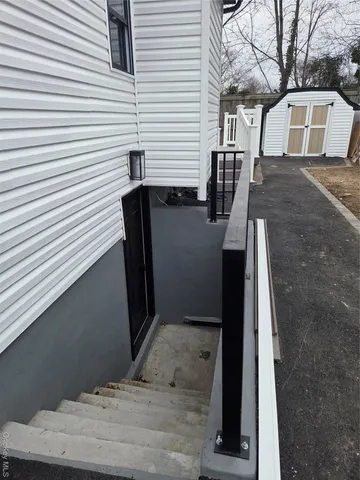 $749,900 | 41 Embargo Place, North Babylon, NY 11703