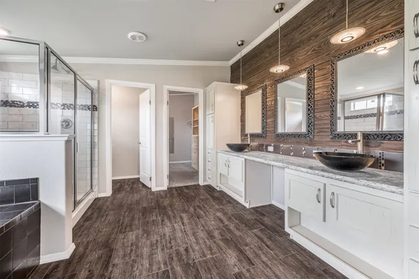 $2,250,000 | 305-335 O'Malley Road, Brenham, TX 77833