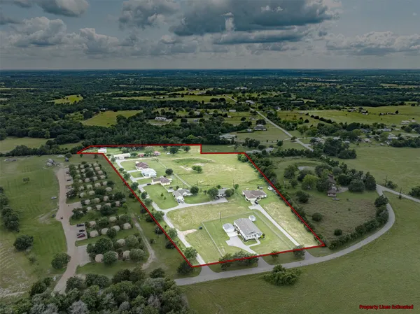 $2,250,000 | 305-335 O'Malley Road, Brenham, TX 77833
