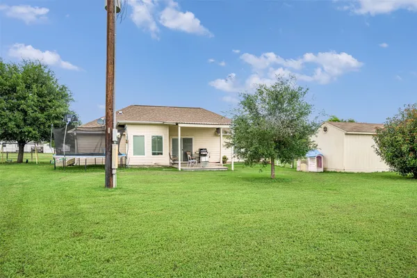 $2,250,000 | 305-335 O'Malley Road, Brenham, TX 77833