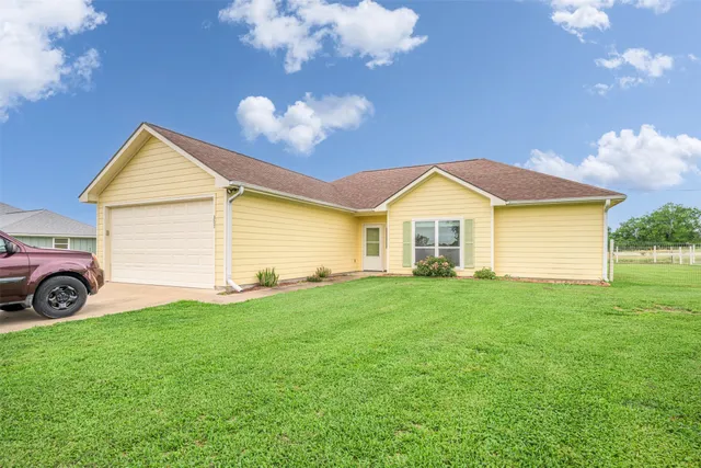 $2,250,000 | 305-335 O'Malley Road, Brenham, TX 77833