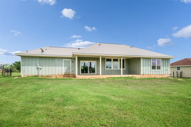$2,250,000 | 305-335 O'Malley Road, Brenham, TX 77833