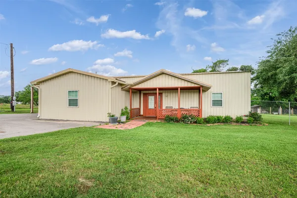 $2,250,000 | 305-335 O'Malley Road, Brenham, TX 77833