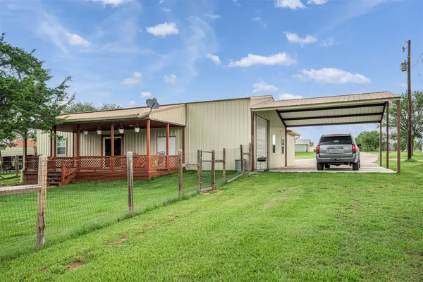 $2,250,000 | 305-335 O'Malley Road, Brenham, TX 77833