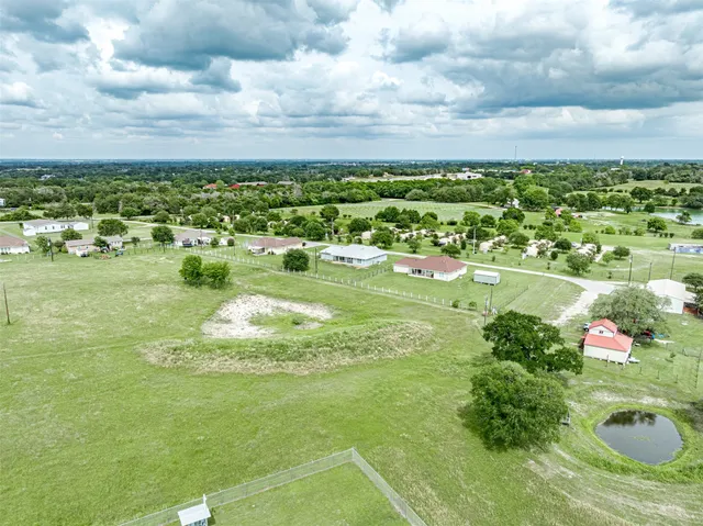 $2,250,000 | 305-335 O'Malley Road, Brenham, TX 77833