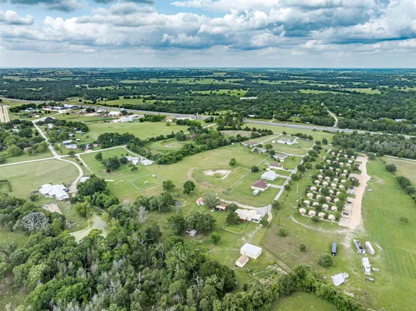 $2,250,000 | 305-335 O'Malley Road, Brenham, TX 77833