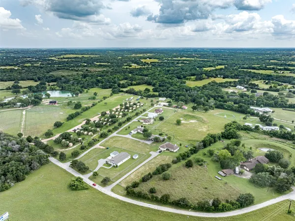 $2,250,000 | 305-335 O'Malley Road, Brenham, TX 77833