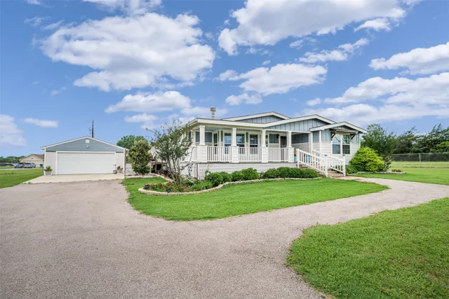 $2,250,000 | 305-335 O'Malley Road, Brenham, TX 77833