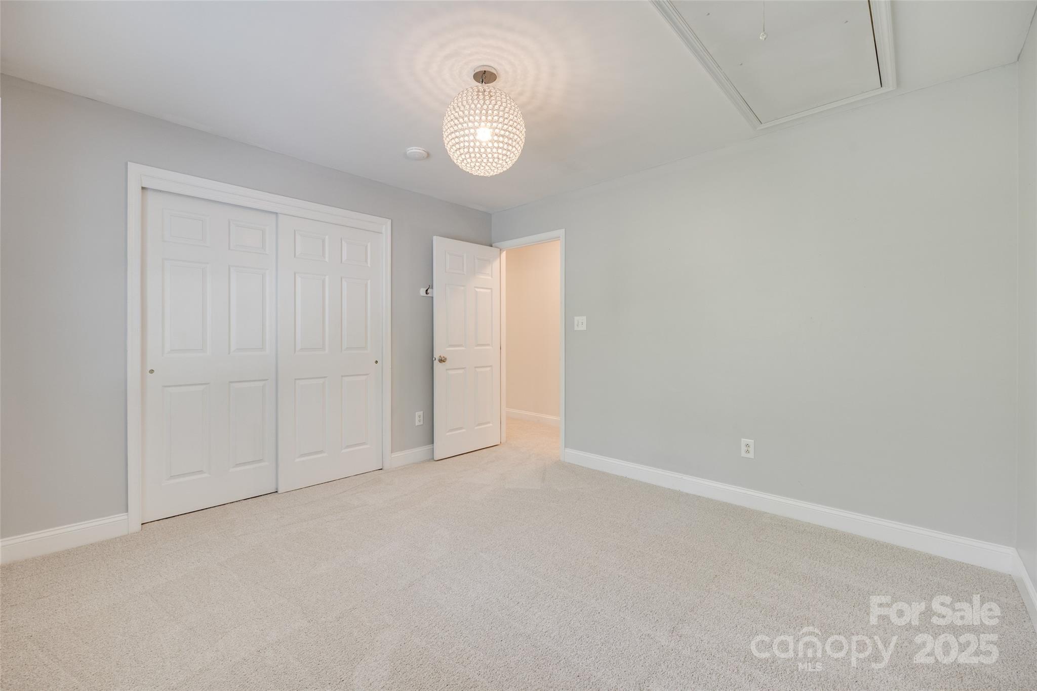 6804 Riesman Lane Charlotte, NC 28210 - Photo 28 of 46 an empty room with a empty space and a window