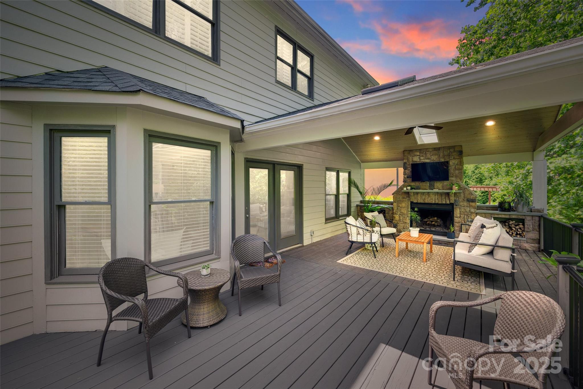 6804 Riesman Lane Charlotte, NC 28210 - Photo 40 of 46 a living room with furniture and a fireplace