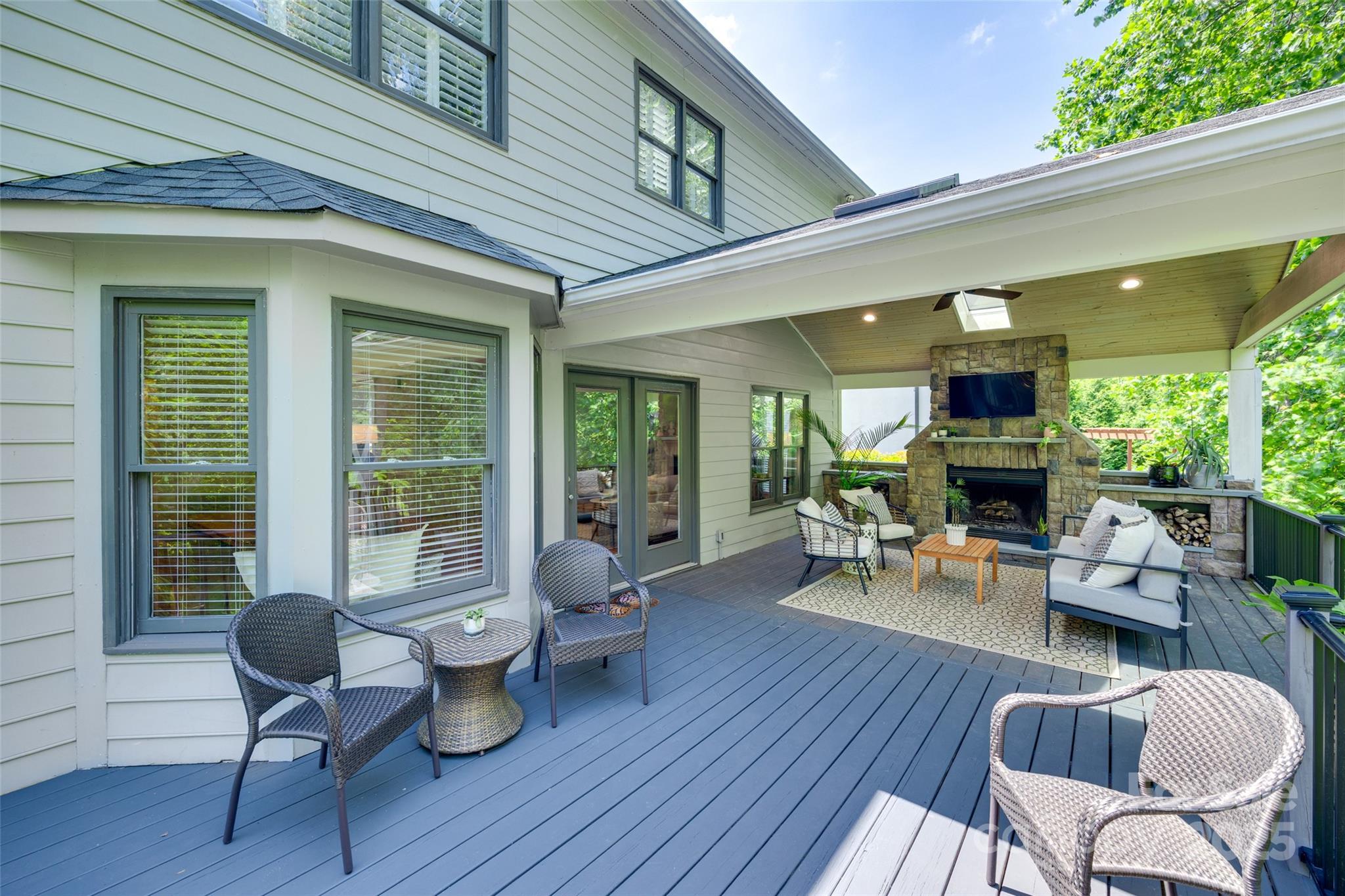 6804 Riesman Lane Charlotte, NC 28210 - Photo 43 of 46 a living room with furniture and a fireplace