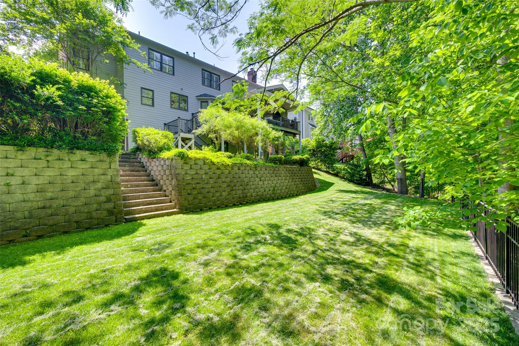 6804 Riesman Lane Charlotte, NC 28210 - Photo 45 of 46 a view of a garden with plants