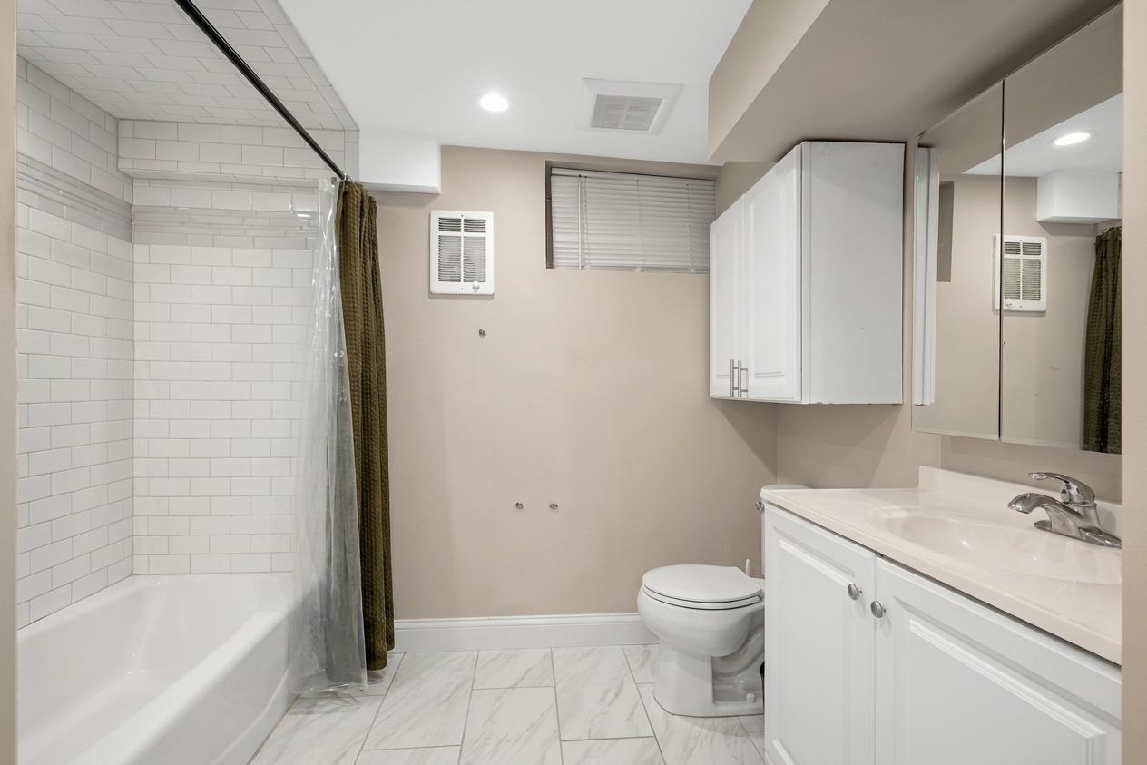 16 West 33rd Street Minneapolis, MN 55408 - Photo 42 of 53