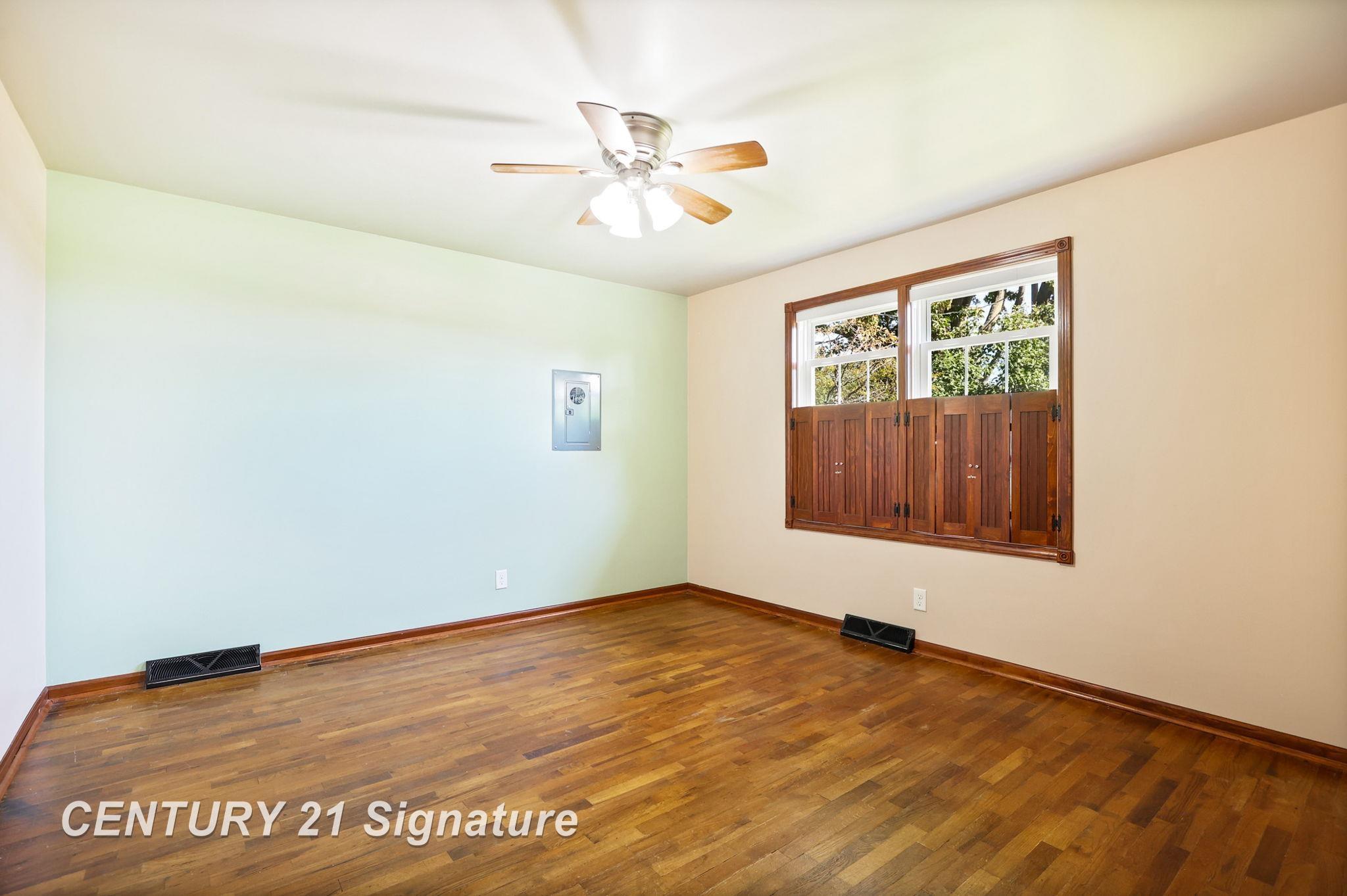 5136 Baxman Road Bay City, MI 48706 - Photo 26 of 44 50190071-786f3eb2-cb5a-46e0-bc44-634958cc7c18.JPG