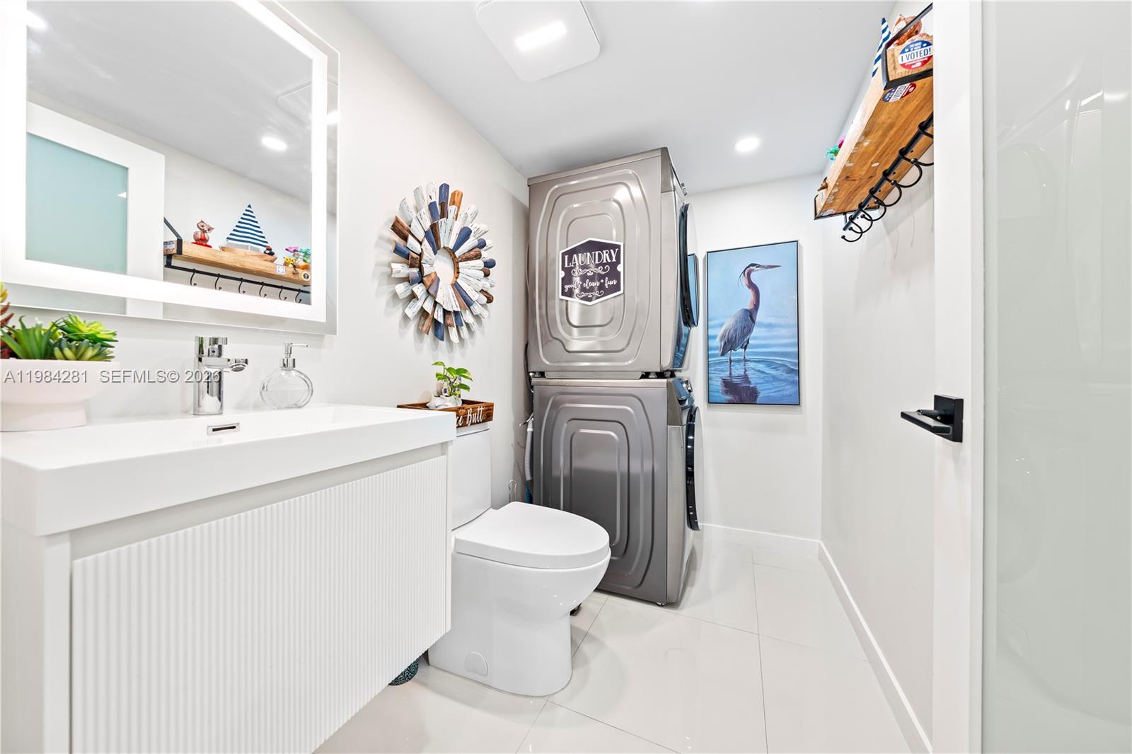 2415 West 67th Place, Unit 811 Hialeah, FL 33016 - Photo 11 of 28