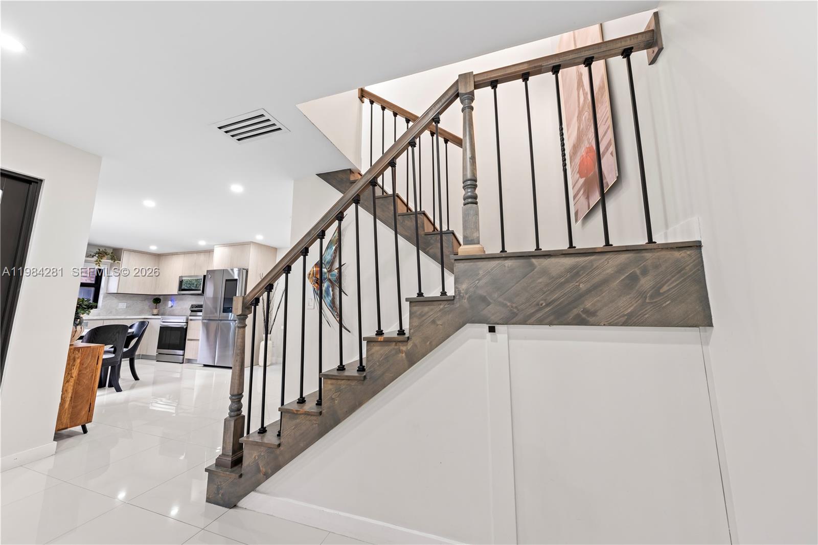 2415 West 67th Place, Unit 811 Hialeah, FL 33016 - Photo 12 of 28