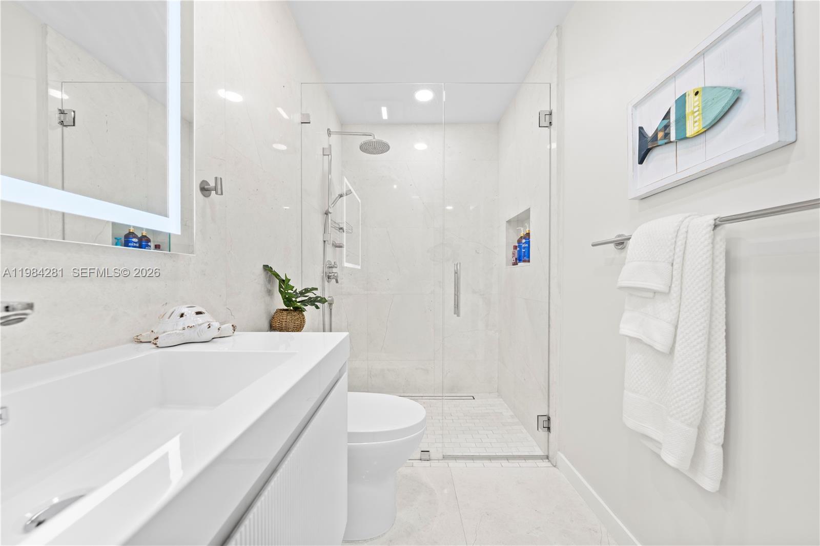 2415 West 67th Place, Unit 811 Hialeah, FL 33016 - Photo 16 of 28