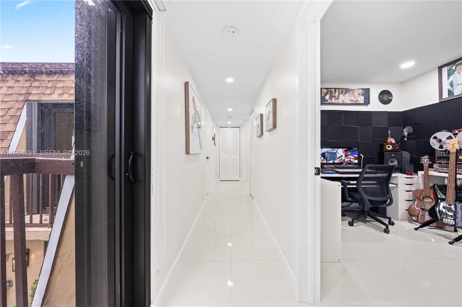 2415 West 67th Place, Unit 811 Hialeah, FL 33016 - Photo 21 of 28