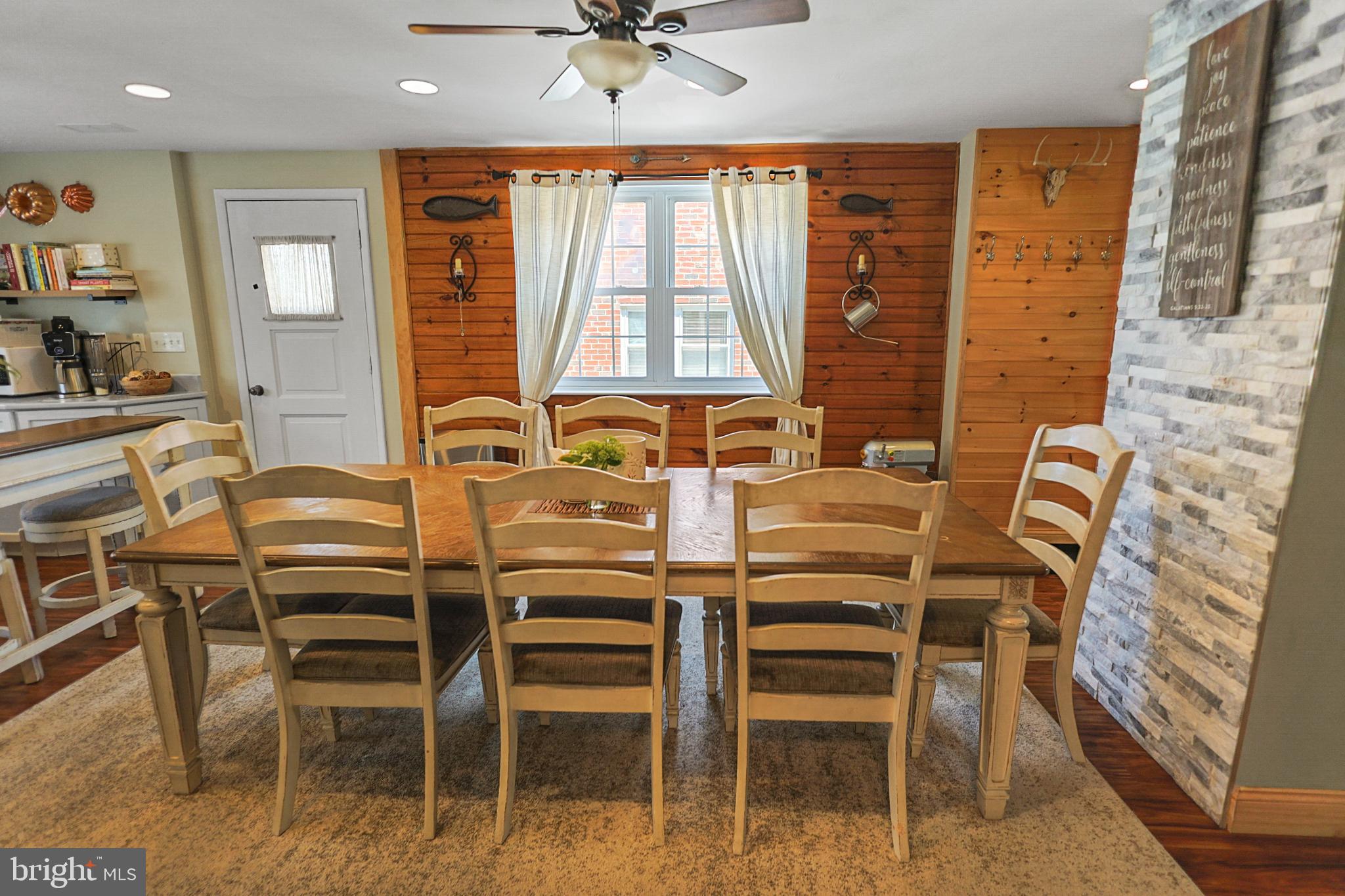 9916 South Canterbury Road Philadelphia, PA 19114 - Photo 7 of 31 Gallery Image 7