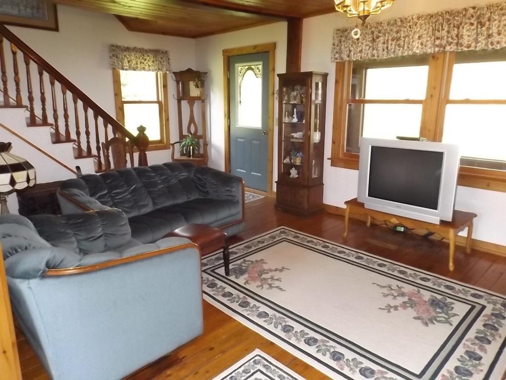 664 Fortin Road Highgate, VT 05488 - Photo 10 of 36